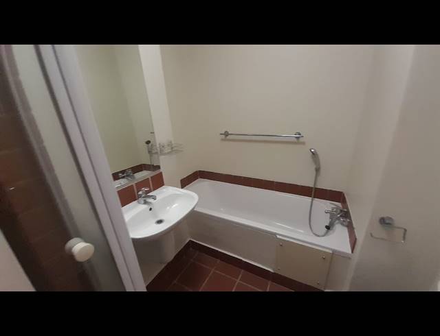 2 BEDROOM APARTMENT FOR SALE IN UMHLANGA RIDGE